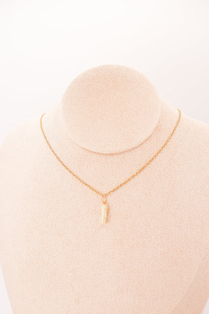 NATURA PENDENTIF – Pilier de Jade ‘Fleur de Prunier’ | Harmonie & Énergie